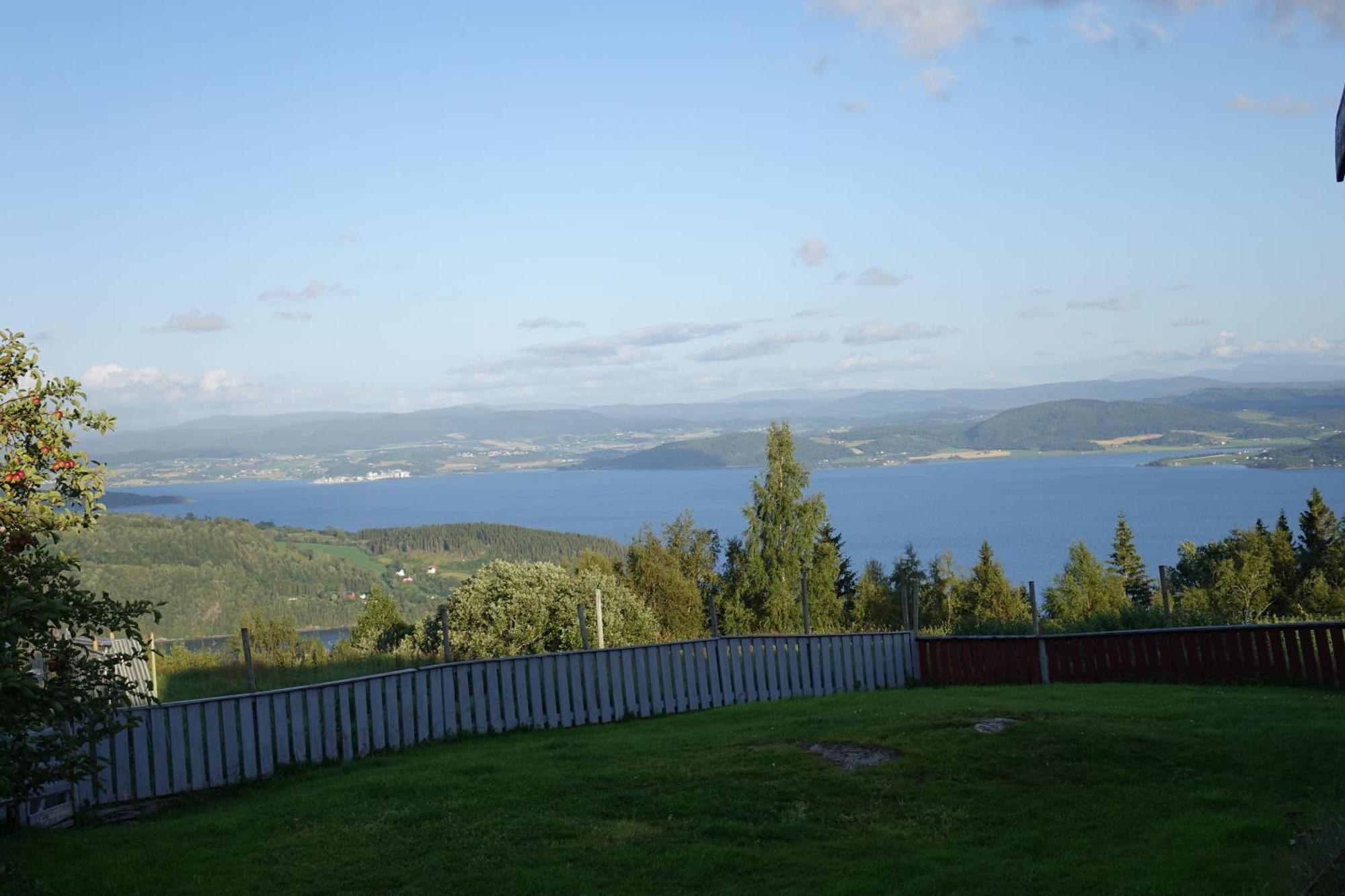 Guesthouse Hamran Mosvik Экстерьер фото